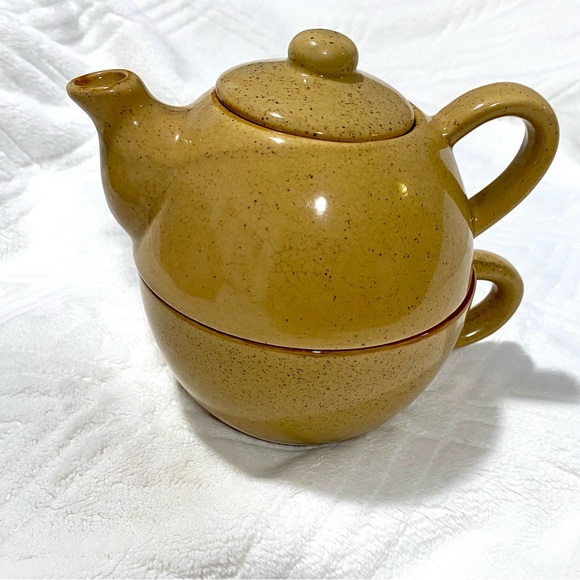 Pier 1 Imports Teapot Tea for One 3 pc set Lid and Cup Stack-able Light Brown - Picture 1 of 10